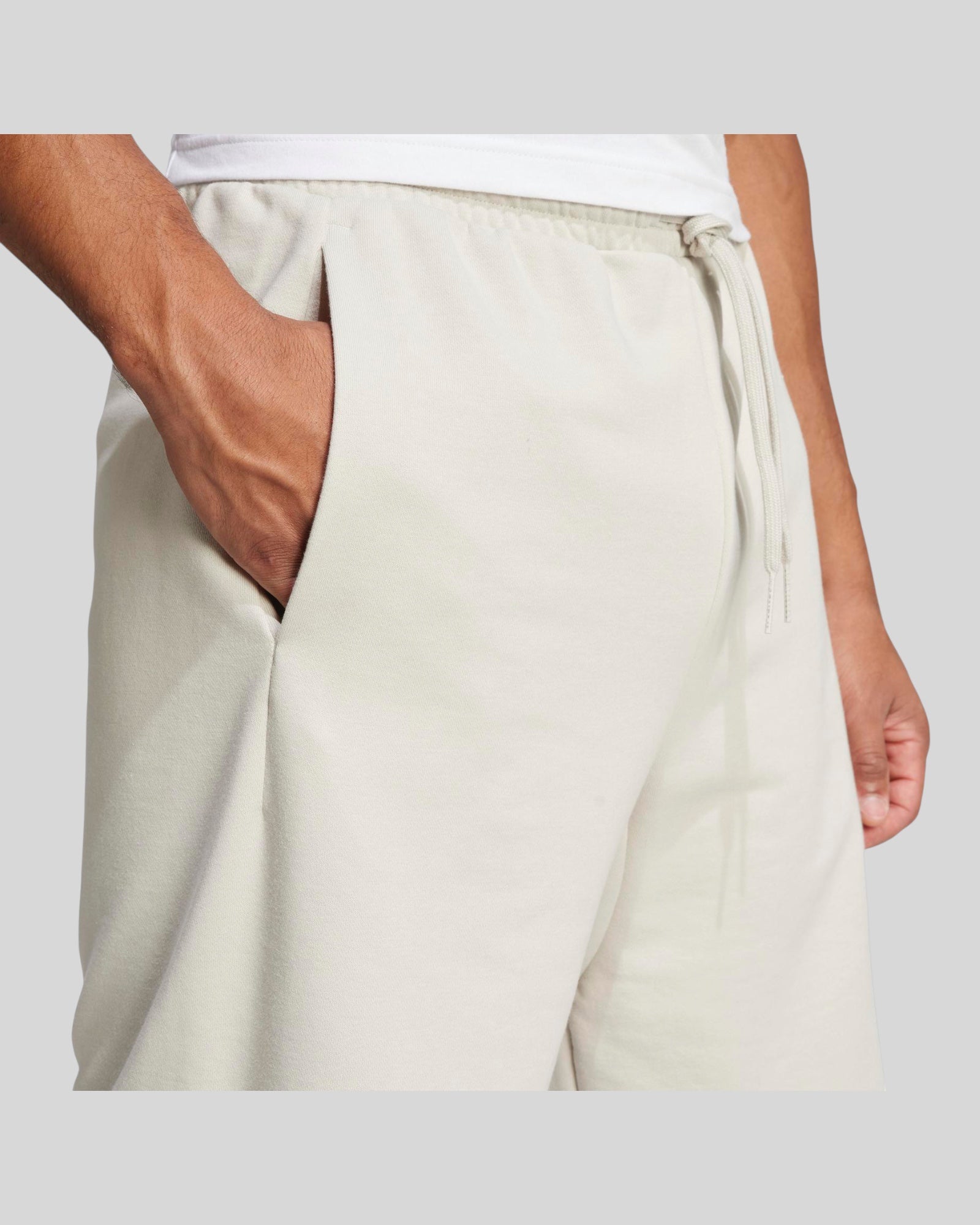 Short Big Logo Boss Beige JE8955 Adidas