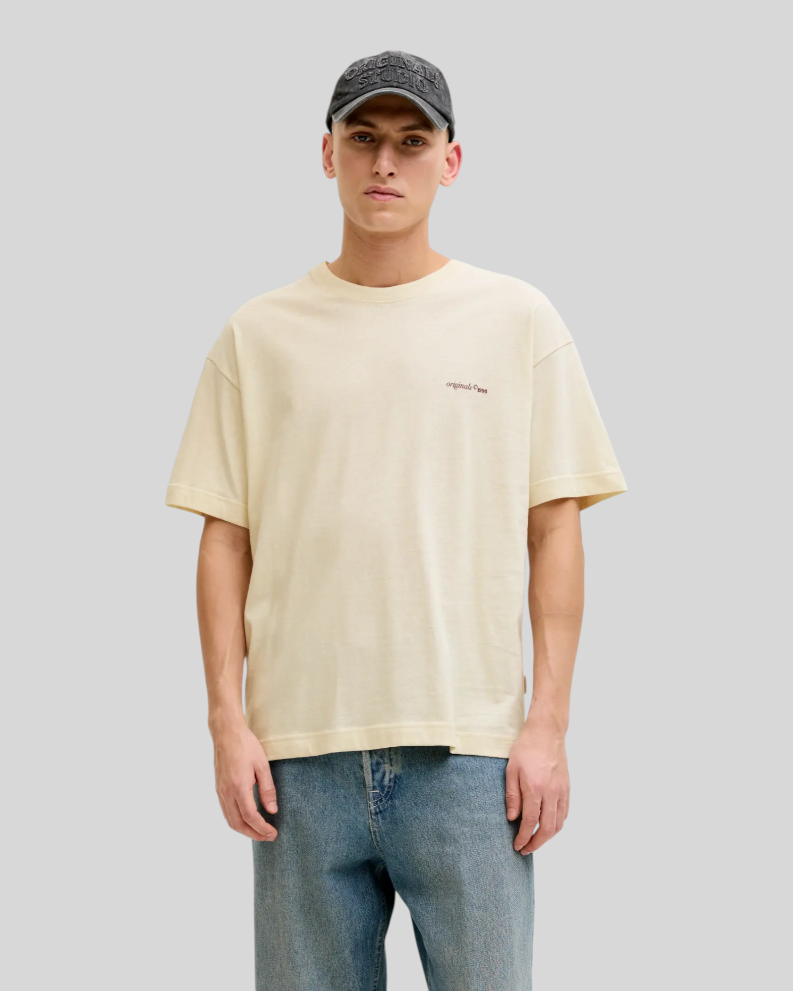 Brillantina Store antique white 100% cotton oversized t-shirt with front and back graphic print.