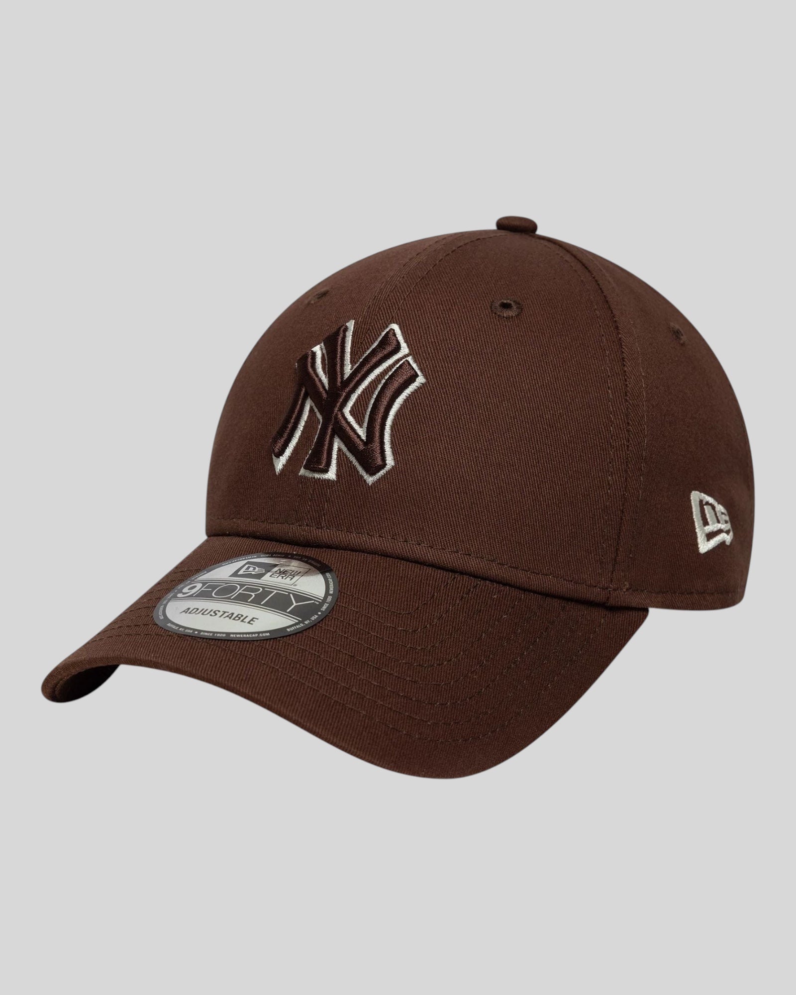 Cappello Con Visiera 9Forty New York Yankees MLB Team Outline Marrone 60771714 New Era