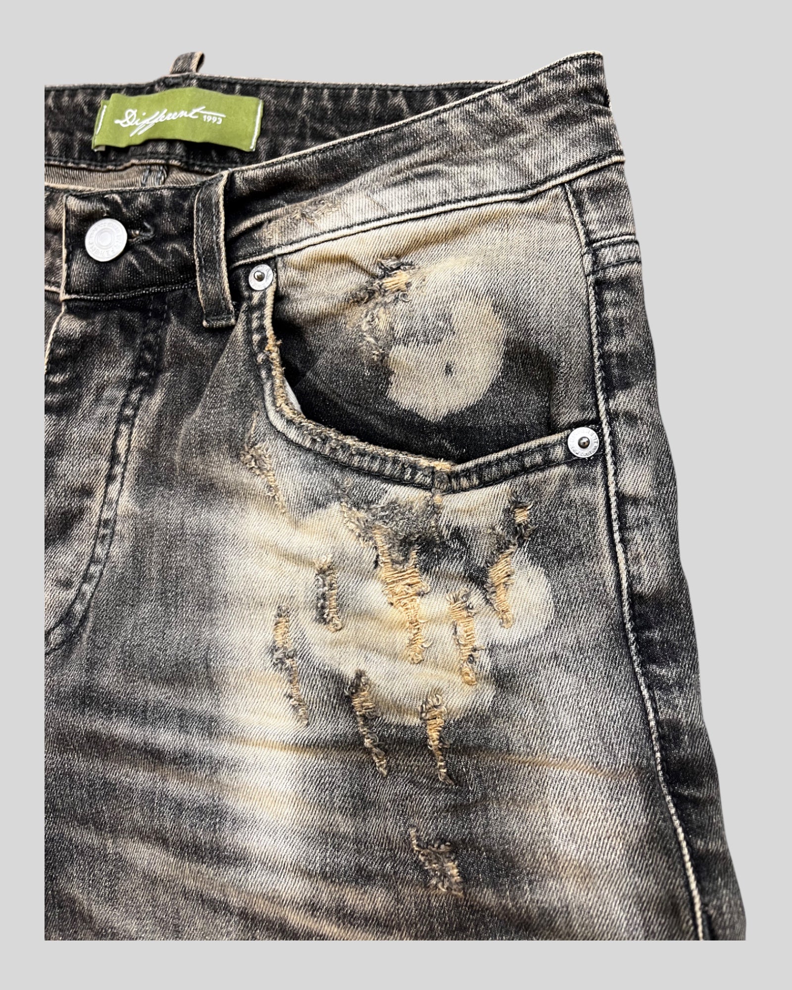 Jeans 5 Tasche Slim Fit M24 Different