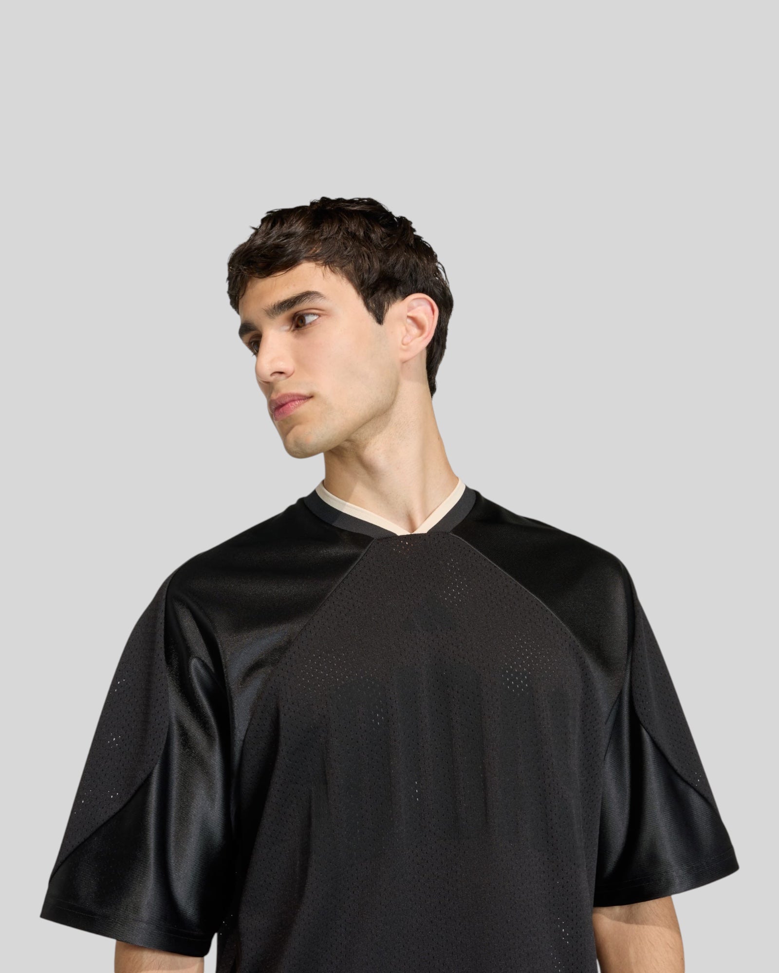 T-Shirt Stadium Graphic Mesh Nera JZ6358 Adidas