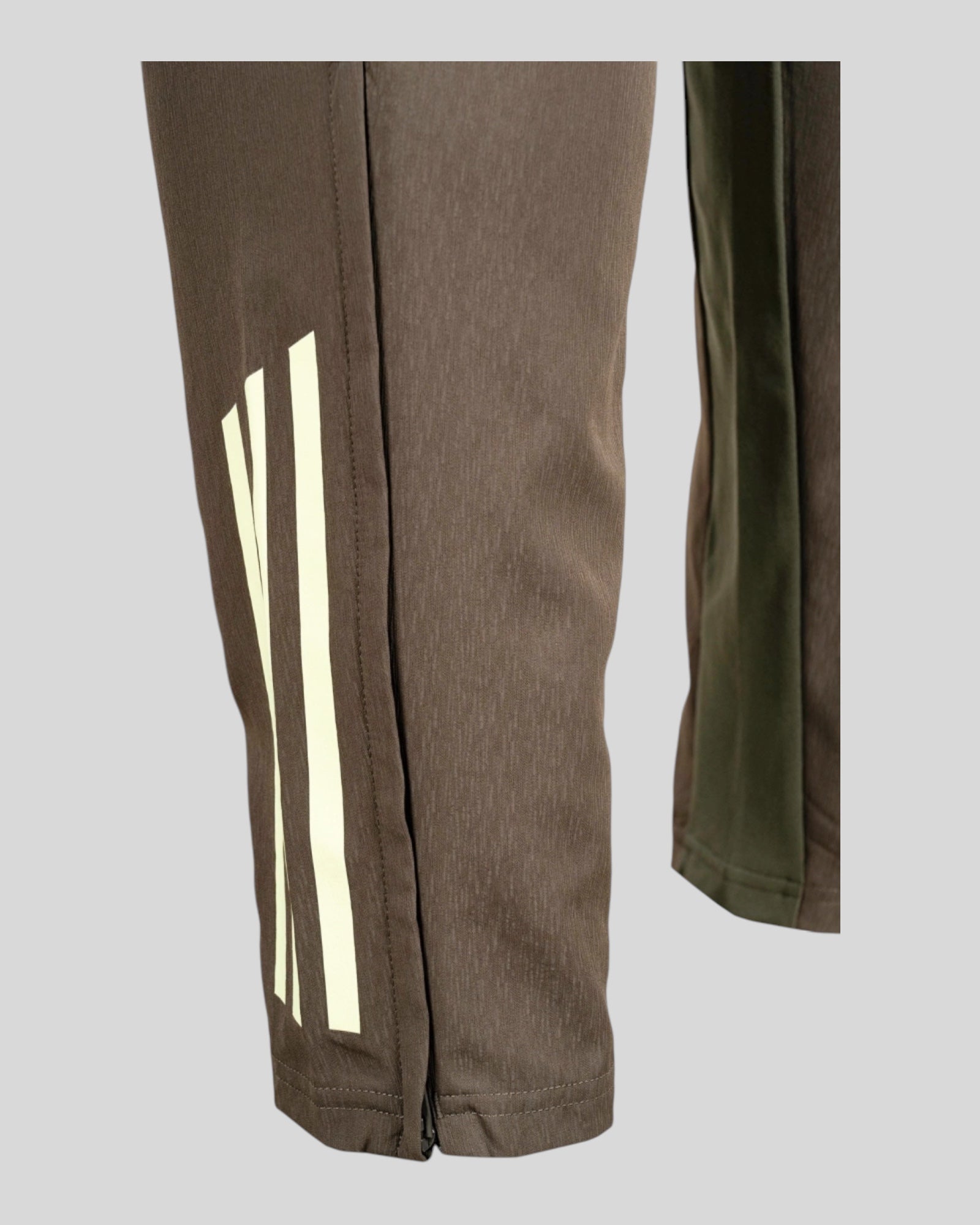 Tuta Completa Real Madrid Training Kit 2025-26 Verde Khaki Adidas Performance